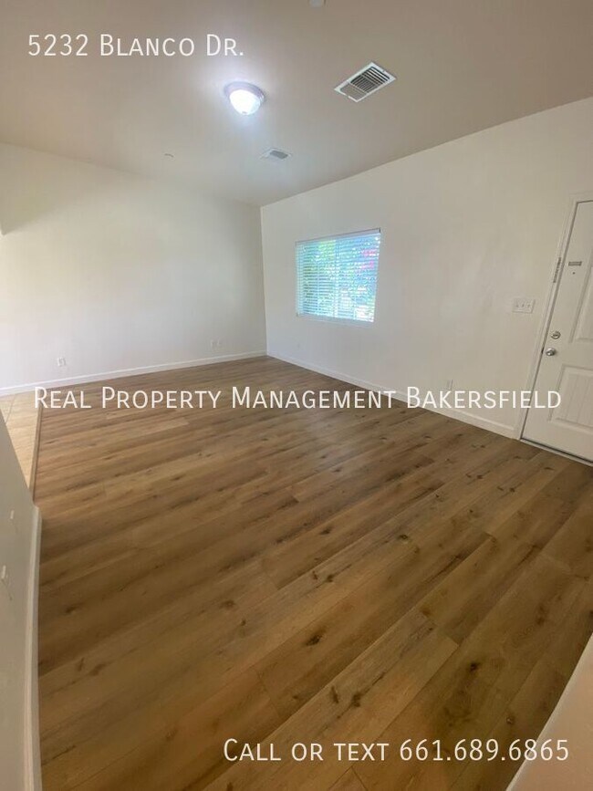 Building Photo - 5232 Blanco Dr. - Zero Deposit, Ask us How!