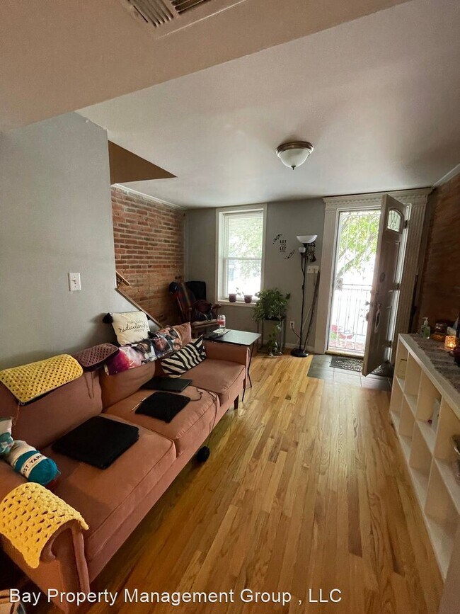 Foto del edificio - 2 br, 2 bath House - 905 Ramsay St