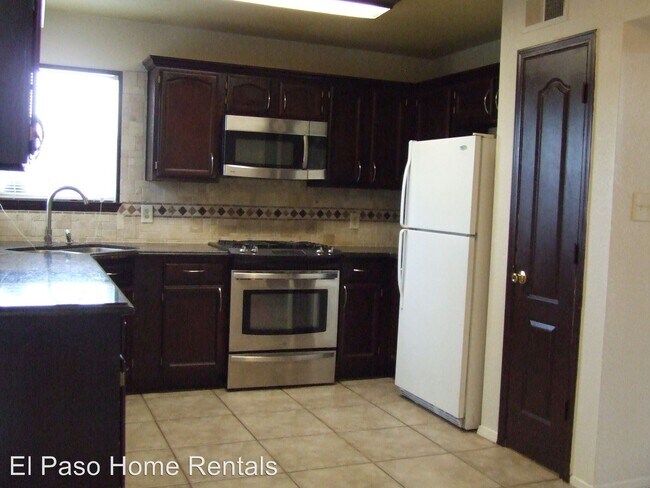 Foto del edificio - 3 br, 2 bath House - 11804 Urbici Soler Dr.