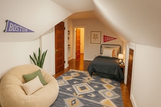 Building Photo - 312 S Upper St