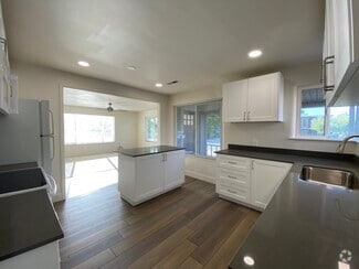Building Photo - 844 E 2700 S