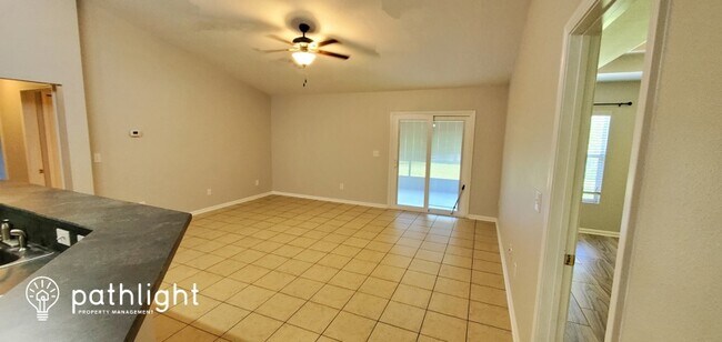 Building Photo - 471 S Hamilton Springs Rd