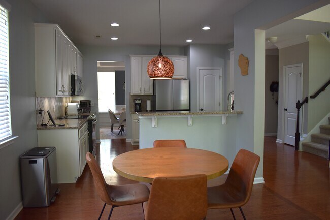 Building Photo - 13618 Delstone Dr