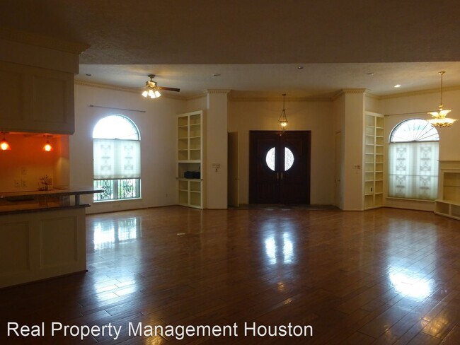 Foto del edificio - 4 br, 4 bath House - 4063 Breakwood Dr