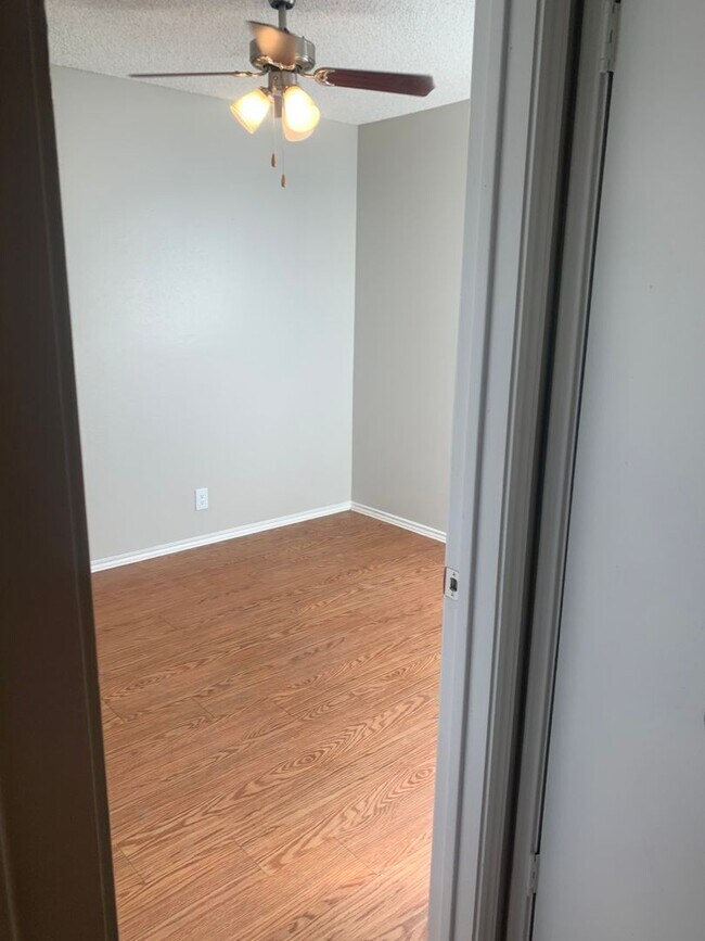 Foto del edificio - 7814-7816 Las Olas Blvd