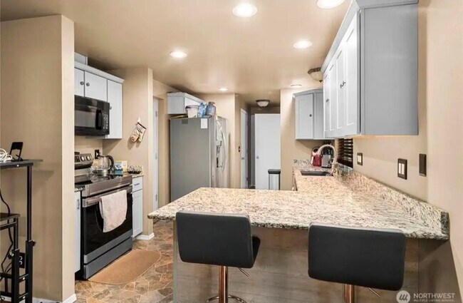 Foto del edificio - 7923 Incline Ct SE