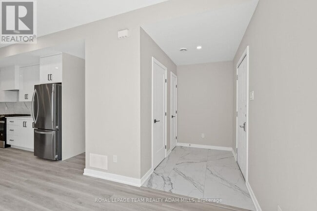 Building Photo - 306 Lanark Ave