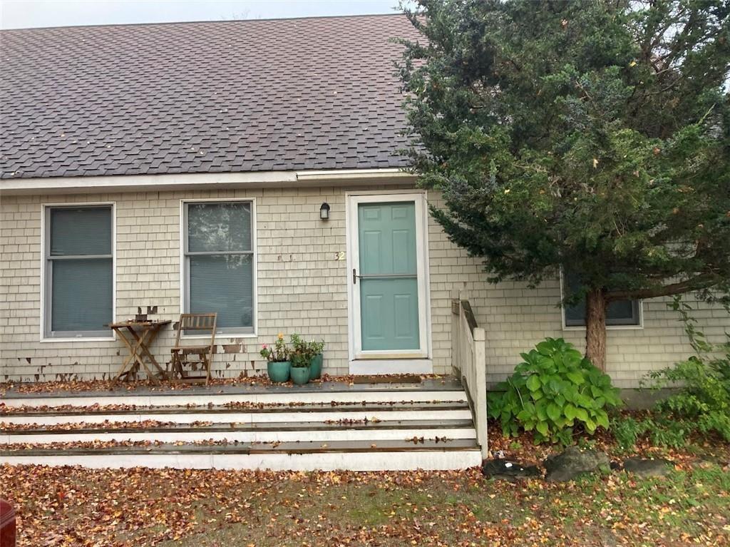32 Pemberton Ave, Jamestown, RI 02835 Room for Rent in Jamestown, RI