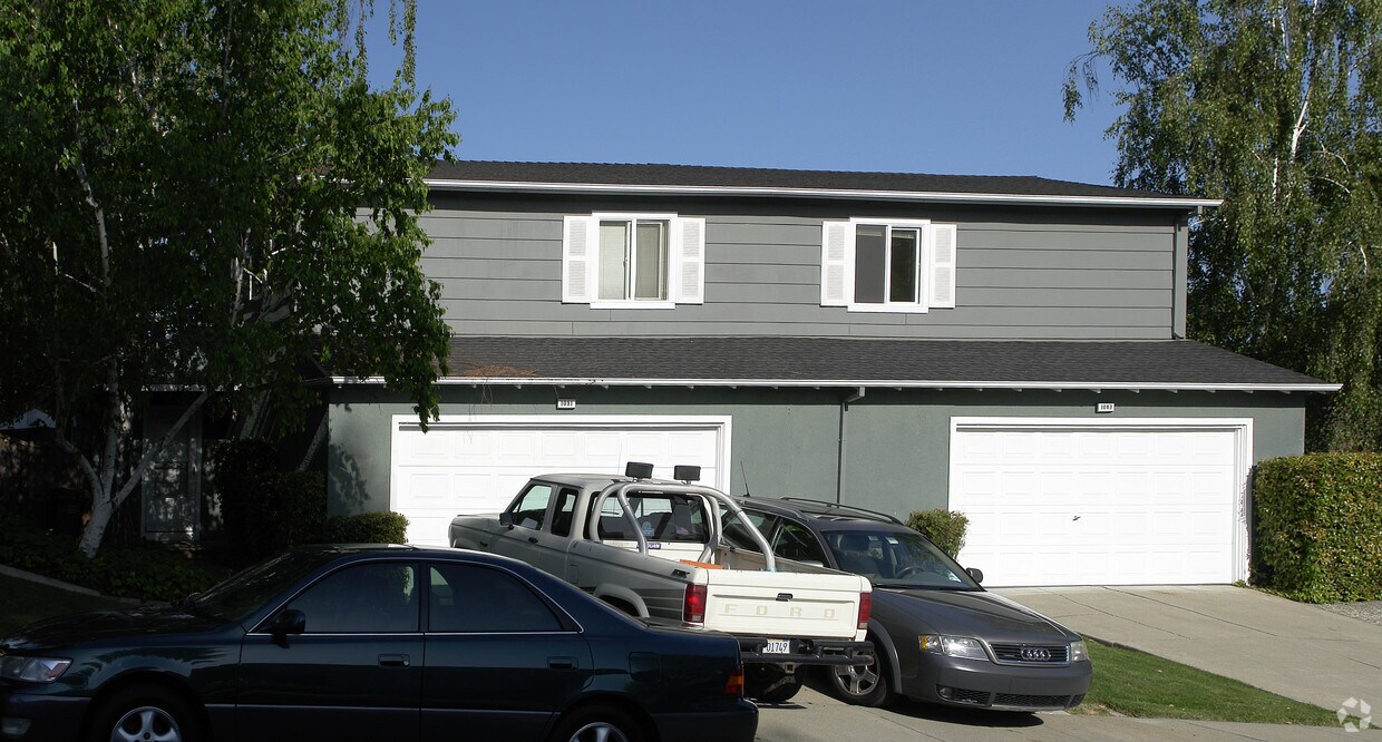 Foto del edificio - 1081-1083 Esplanade Pl