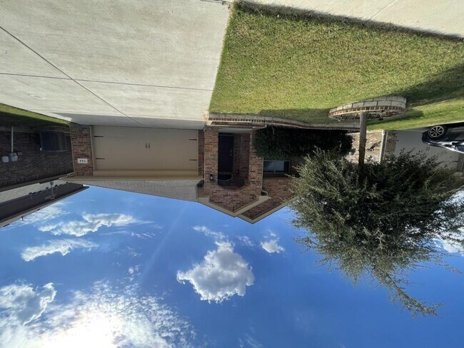 Foto del edificio - 744 Watson Wy