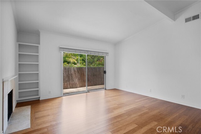 Building Photo - 28100 Ridgefern Ct