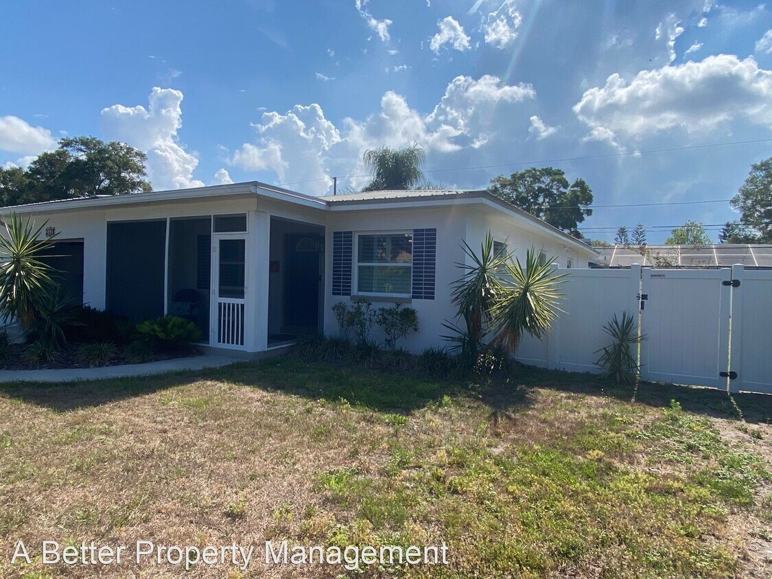 717 Pinewood Dr, Dunedin, FL 34698 House Rental in Dunedin, FL