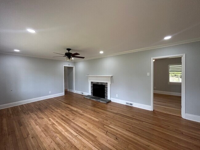 Building Photo - 5200 Christenbury Rd