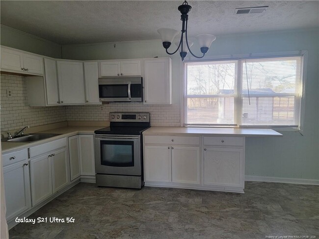 Foto del edificio - 6690 Turnpike Rd