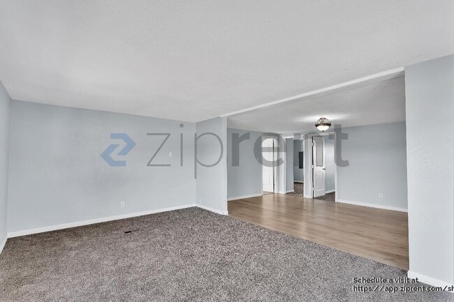 Foto del edificio - 1615 E 90th St S