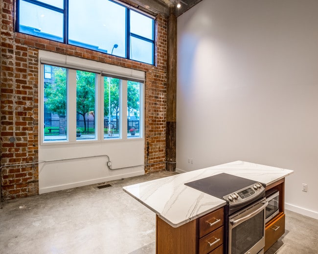 Building Photo - Clemens Building