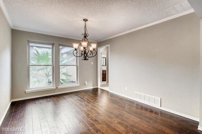 Building Photo - 4 br, 2.5 bath House - 3427 Waterview Trai...
