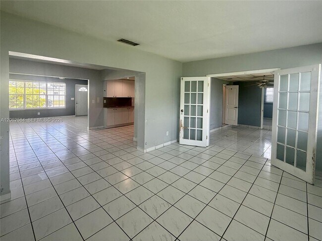 Foto del edificio - 7710 NW 5th St