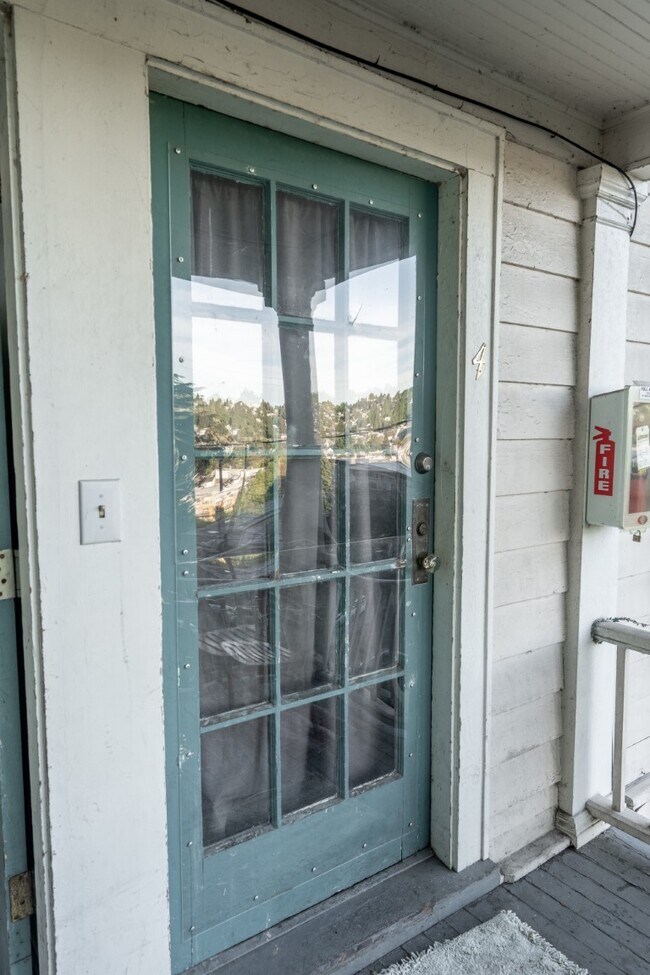 Building Photo - 4755 22nd Ave NE