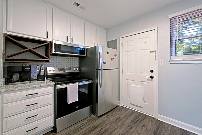 Building Photo - 3415 Lanier Ave