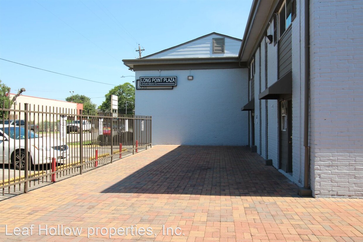 Primary Photo - Studio, 1 bath Apartment - Long Point Plaz...