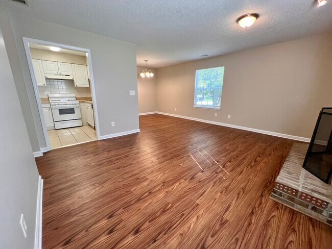 Foto del edificio - 2614 Dorian Dr.