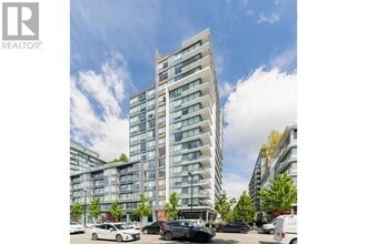 Building Photo - 159-159 W 2nd Ave