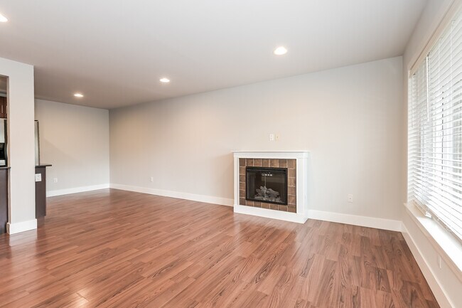 Foto del edificio - 21305 48th Ave W