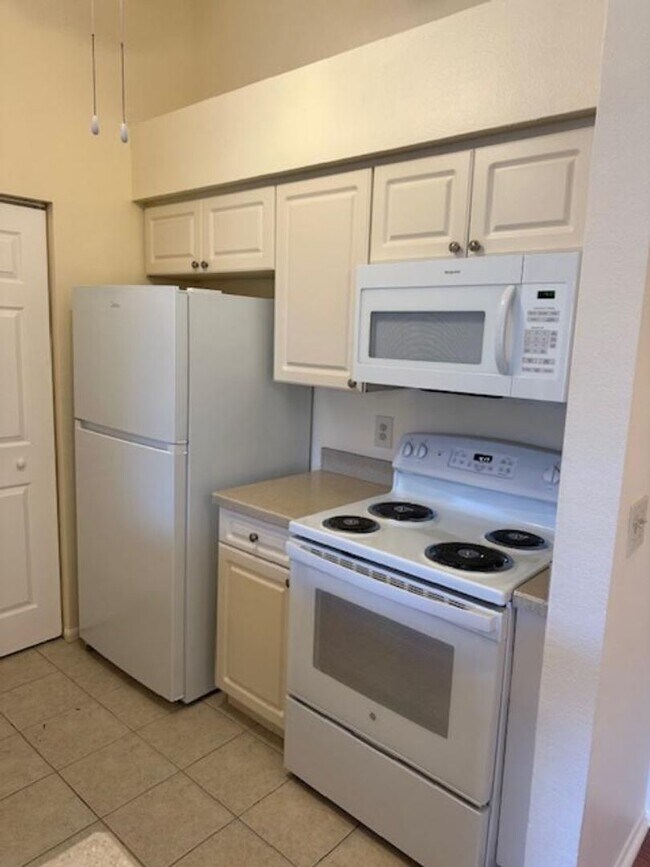 Foto del edificio - 1222 Bermuda Lakes Ln