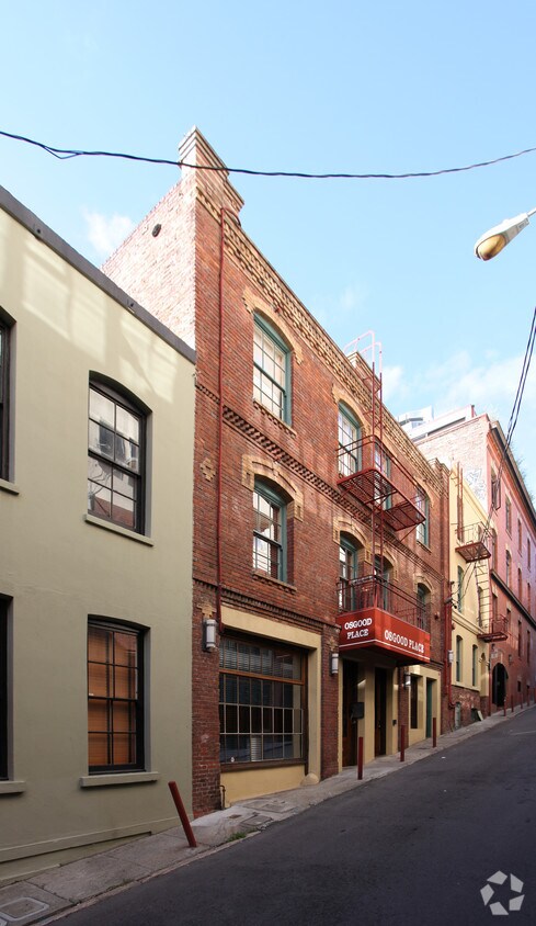 Building Photo - 41 Osgood Pl