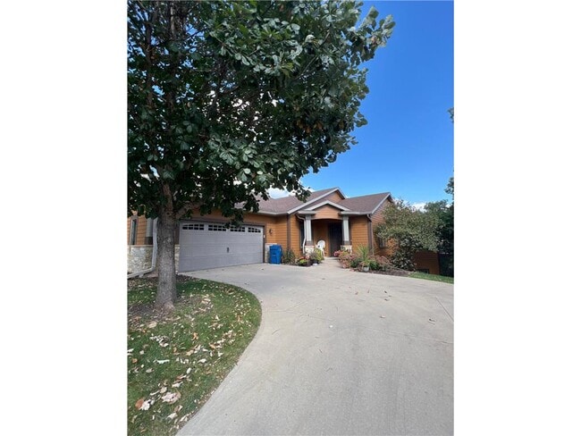 Building Photo - 694 Panorama Cir NW