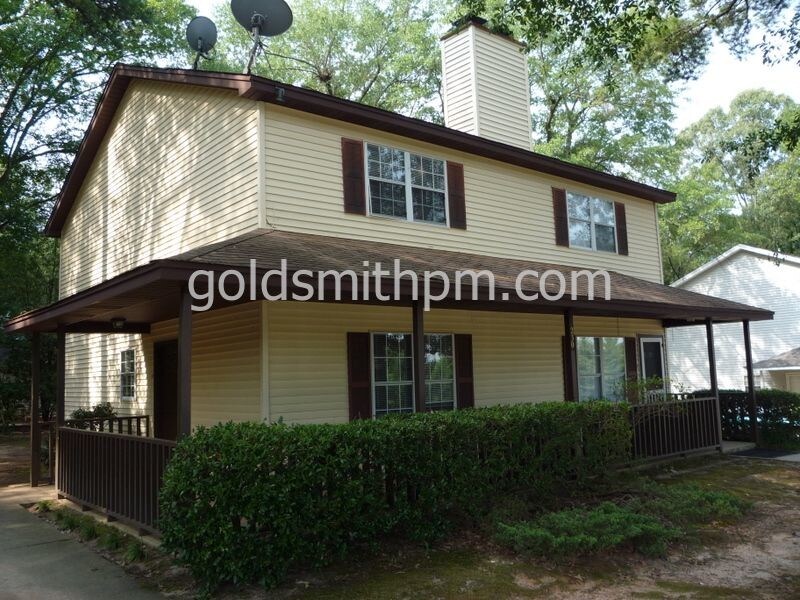 Foto principal - 230 Cavalier Dr