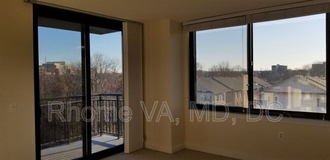 Photo - 2451 Midtown Ave Apartment