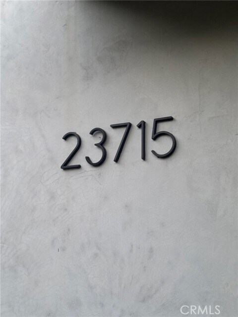 Foto del edificio - 23715 Valley View Rd