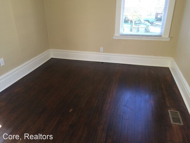 Foto del edificio - 2 br, 1 bath House - 502 NE 29th Ave.