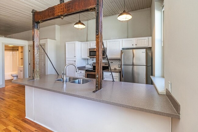 Building Photo - Wilson Furniture Company Lofts- Unit D