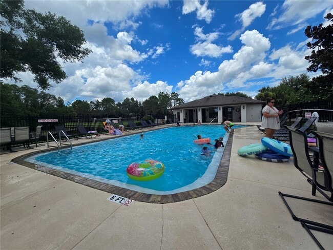 Foto del edificio - 6457 Evergreen Park Dr