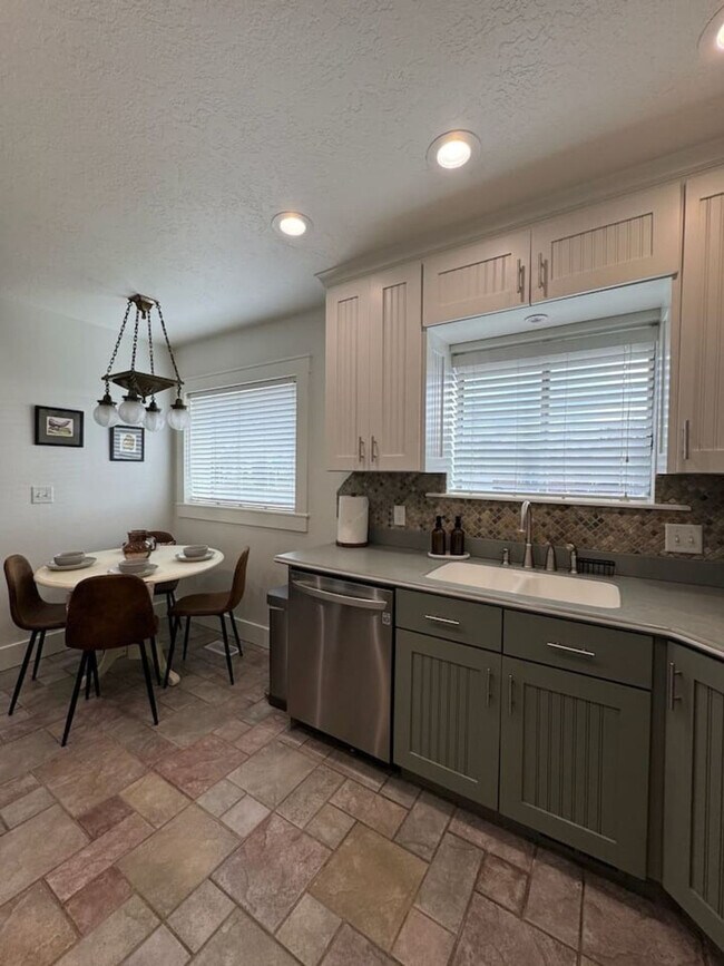 Foto del edificio - 3076 Melbourne St