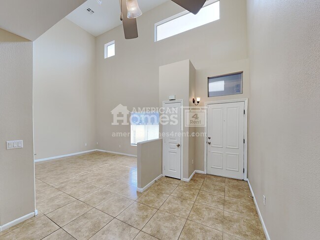 Building Photo - 10480 Tuscany Rose Court