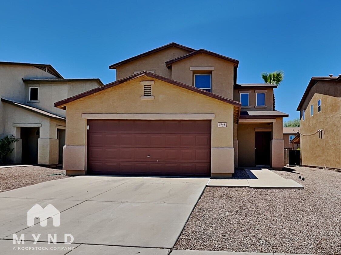 Foto principal - 5748 S Manta Ray Rd