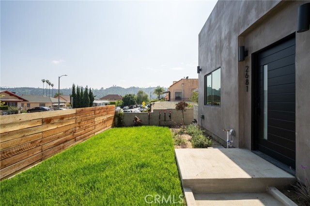 Building Photo - 2681 Roseview Ave