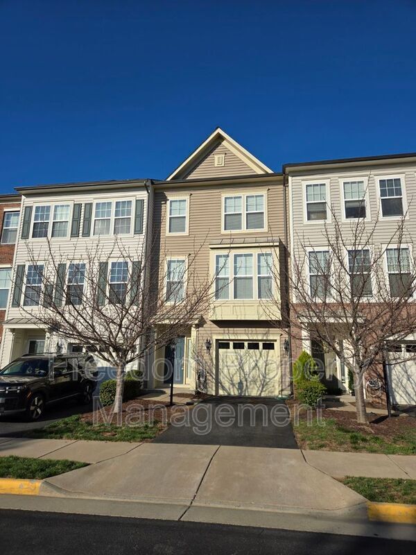 Building Photo - 11974 Mirror Lk Ln