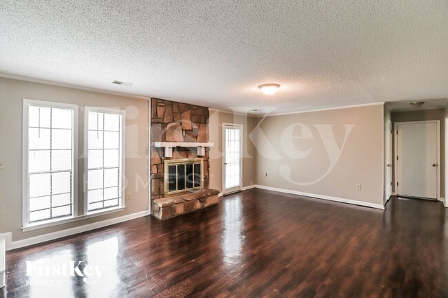 Building Photo - 5716 Remsen Ave