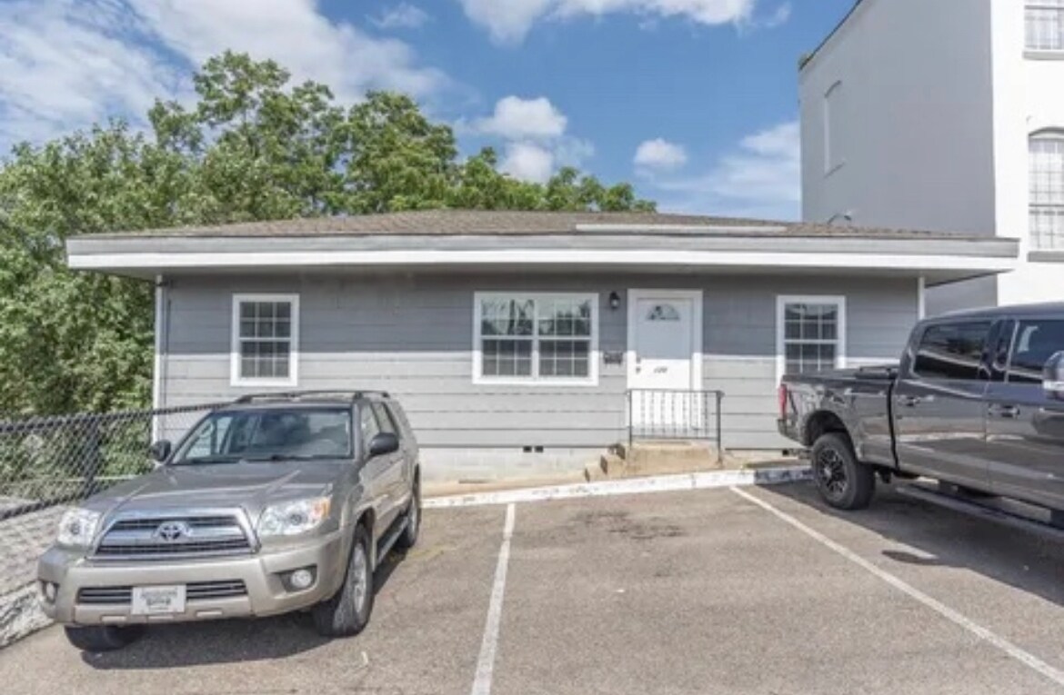 120 Court House Sq Starkville MS 39759 House Rental in Starkville 120 Court House Sq Starkville MS 39759 House Rental in Starkville