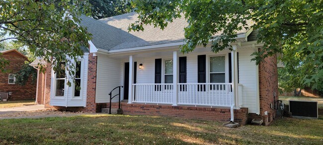 Foto del edificio - 3103 Larson Ln
