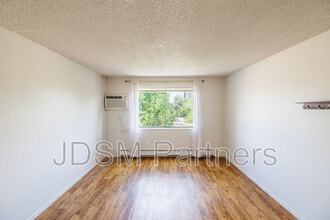 Building Photo - 2455 Bryant St