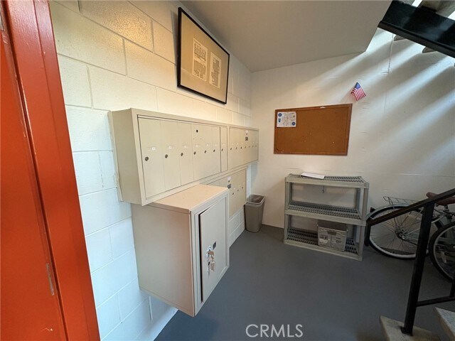 Foto del edificio - 735 El Camino Real