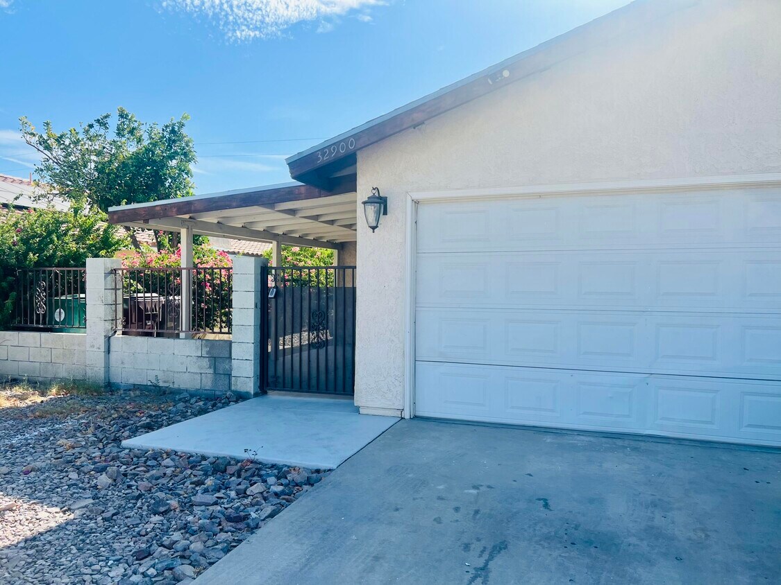 Primary Photo - 32900 Monte Vista Rd