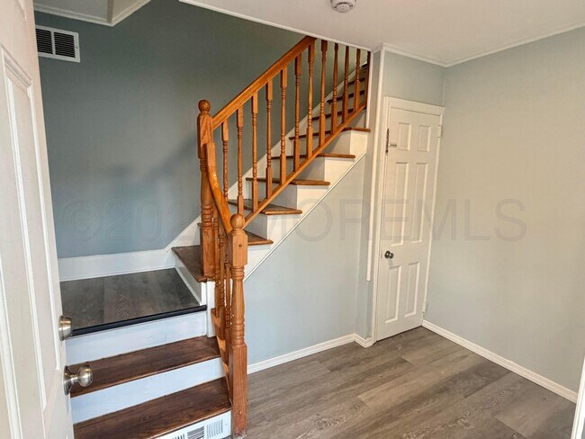 Building Photo - 202 Evergreen Ave