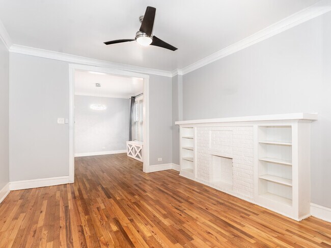 Building Photo - 3345 N Springfield Ave